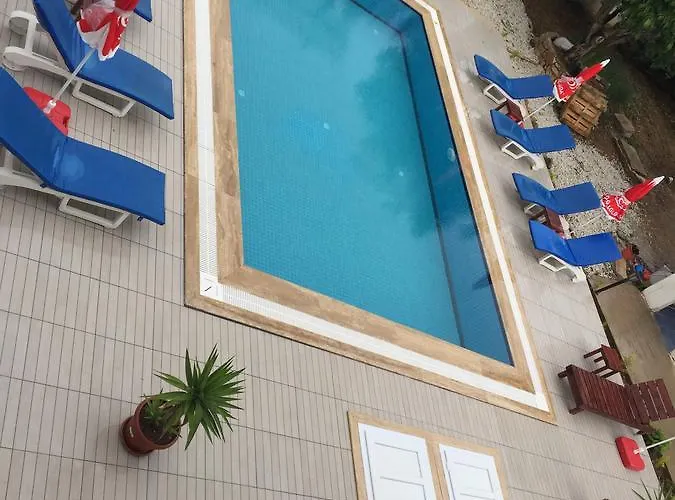 Dinc Apart 3* Ολουντενίζ