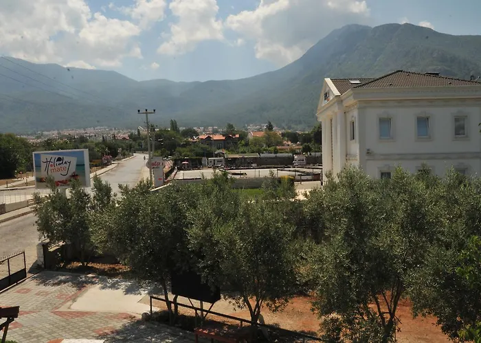 Dinc Apart Ξενοδοχείο με διαμερίσματα 3*